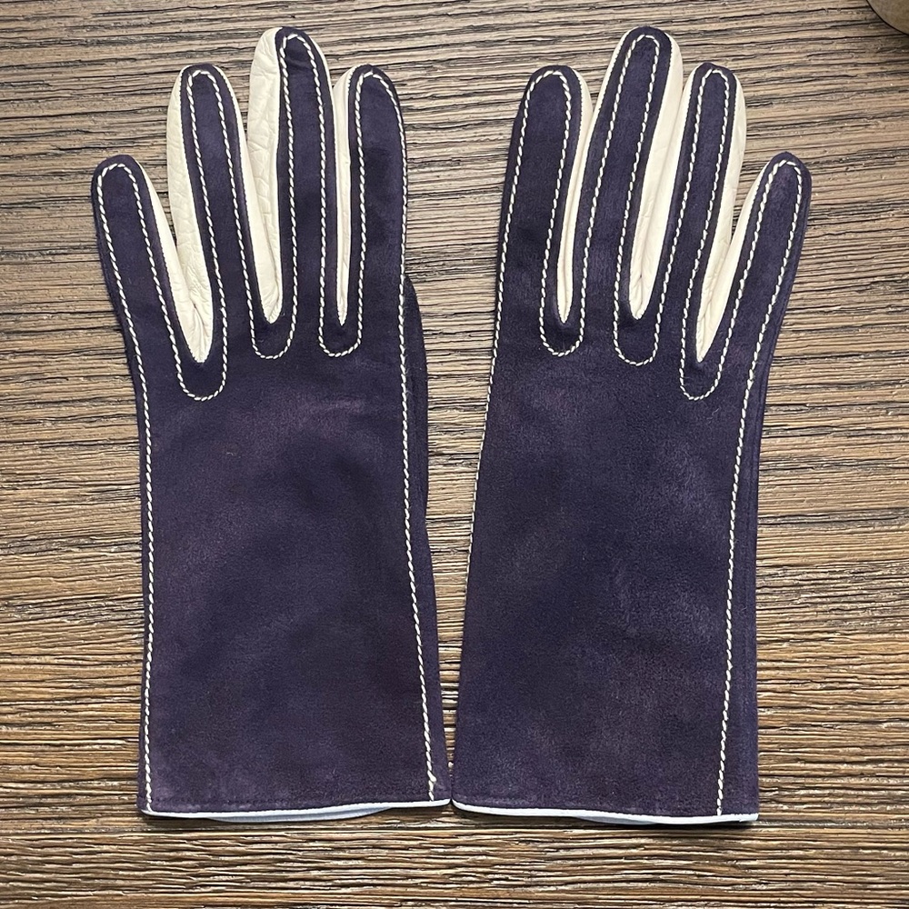 Elegant Navy Blue Suede Gloves